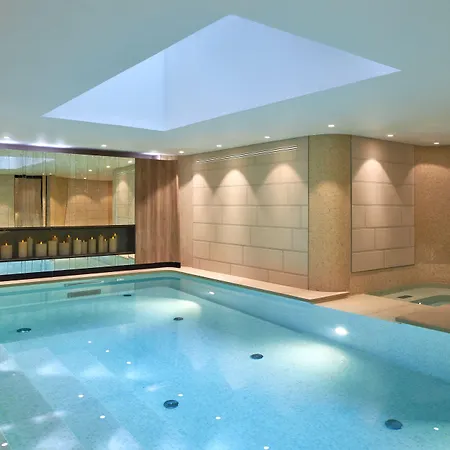 Maison Albar - Le Pont-neuf 5*