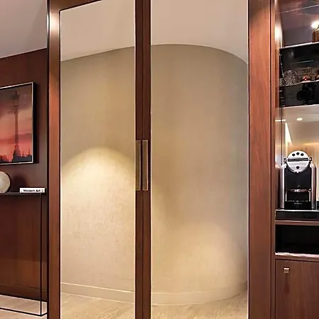 Maison Albar - Le Pont-neuf Hotel 5*