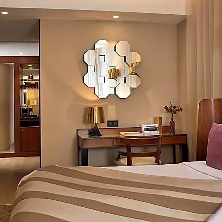 Maison Albar - Le Pont-neuf 5*